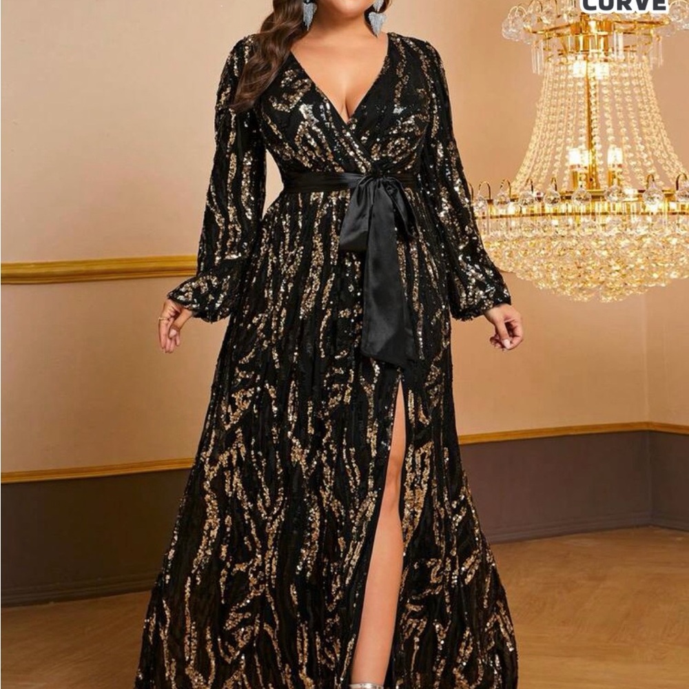 Black & Gold Sequin Vneck Aline Long Dress Size 14 or 1XL